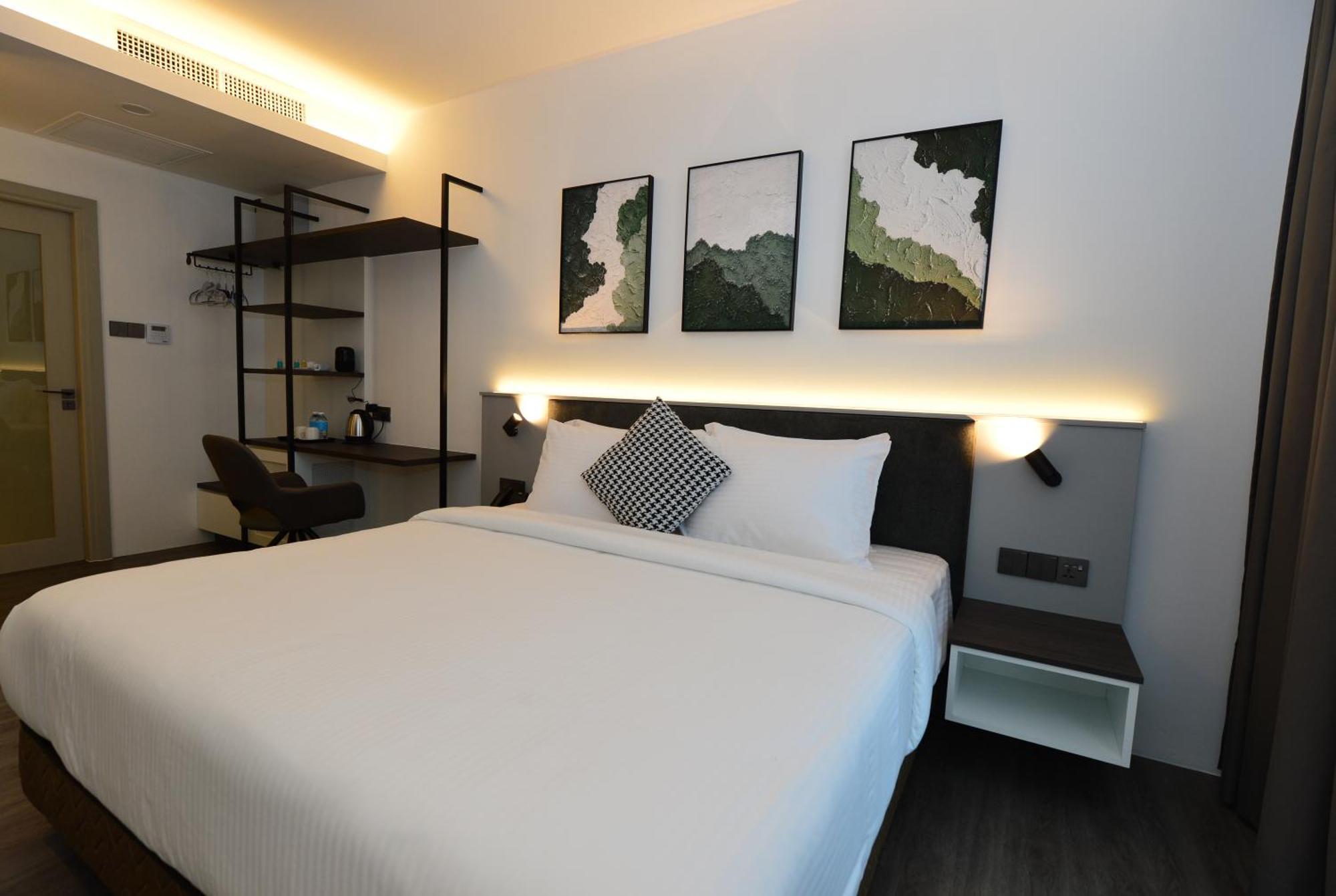 Rume Hotel Kuching Buitenkant foto