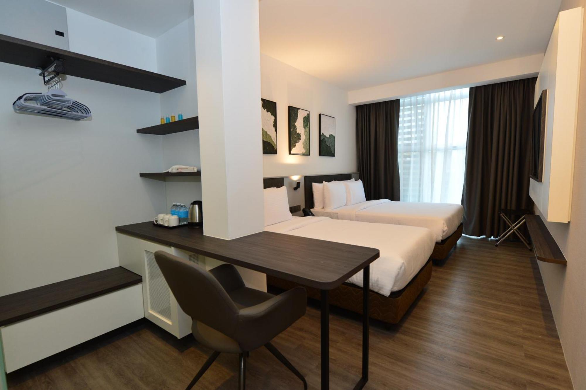 Rume Hotel Kuching Buitenkant foto