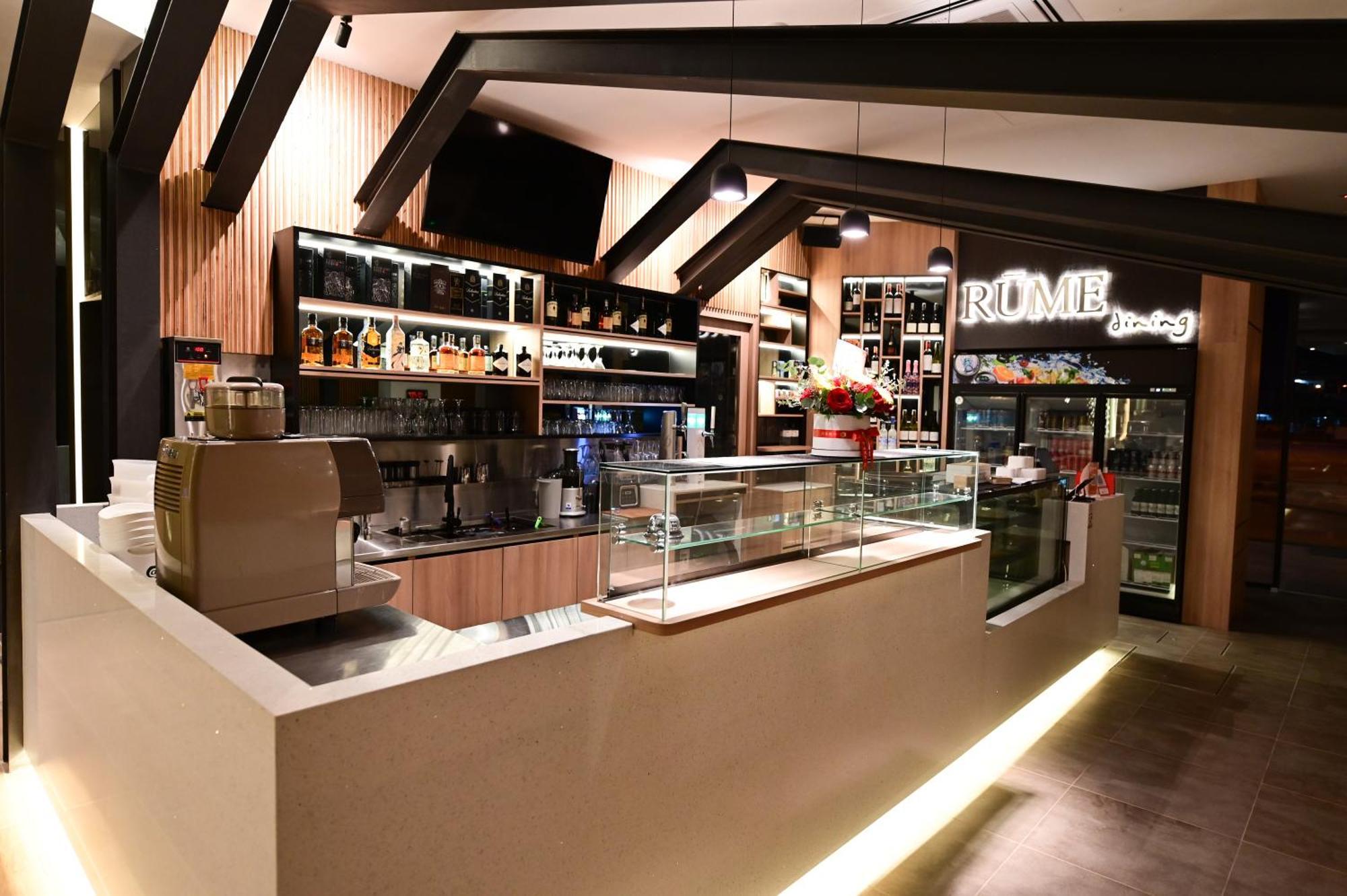 Rume Hotel Kuching Buitenkant foto
