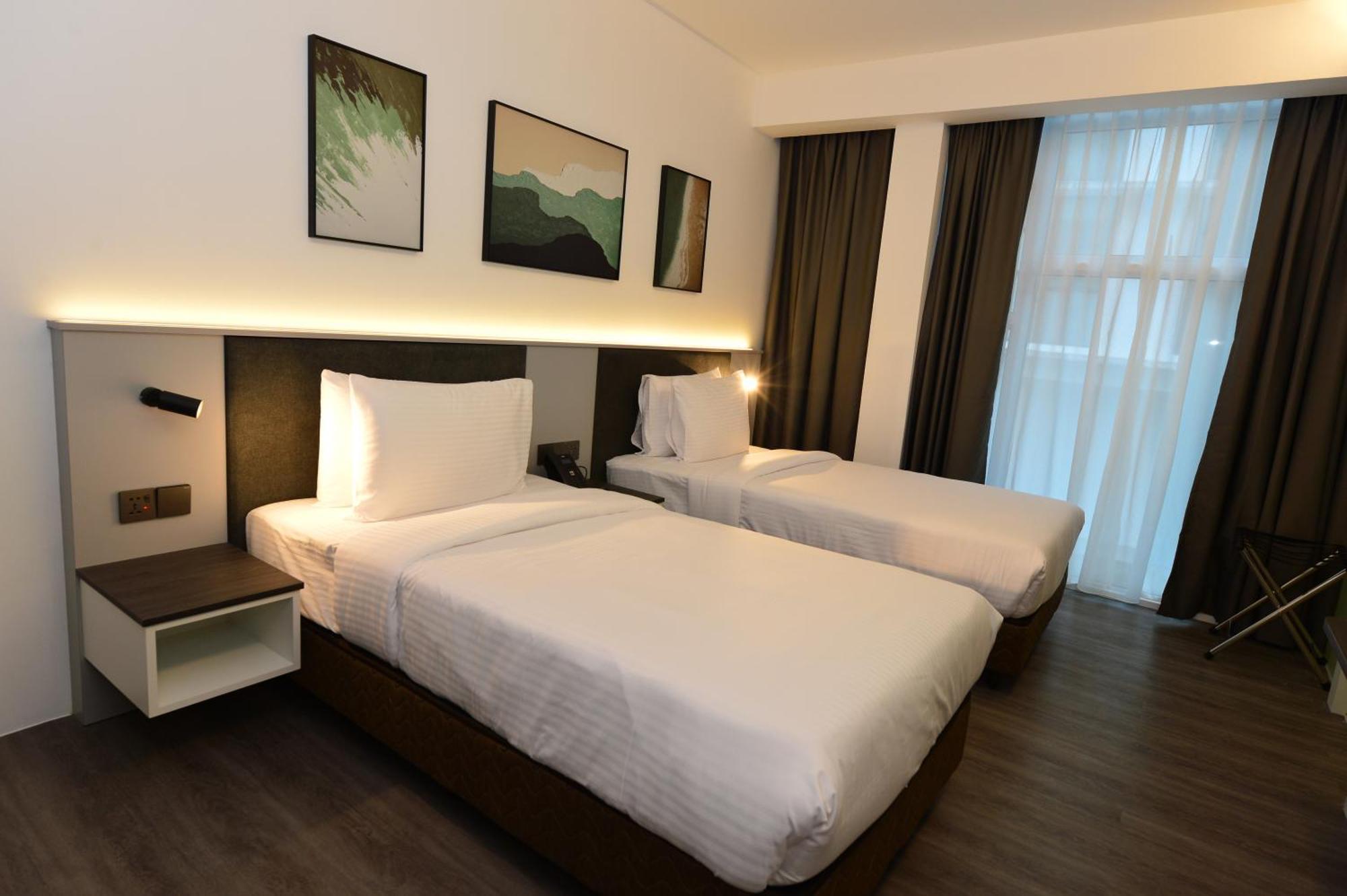 Rume Hotel Kuching Buitenkant foto