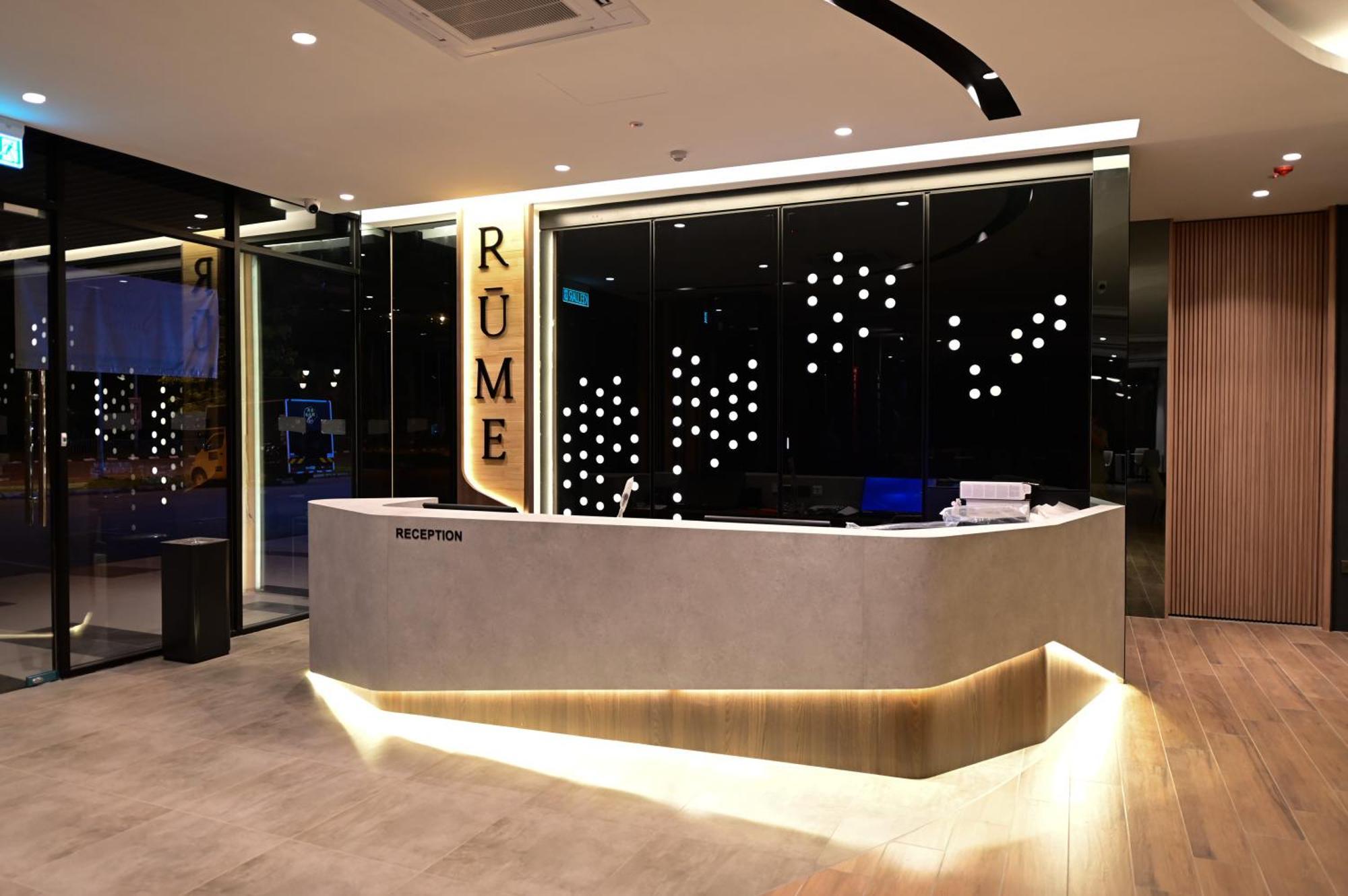 Rume Hotel Kuching Buitenkant foto